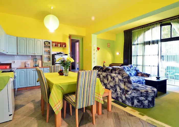 Apartment Maruzin